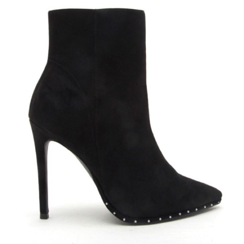 ‼️SOLD‼️Qupid pointed toe bootie